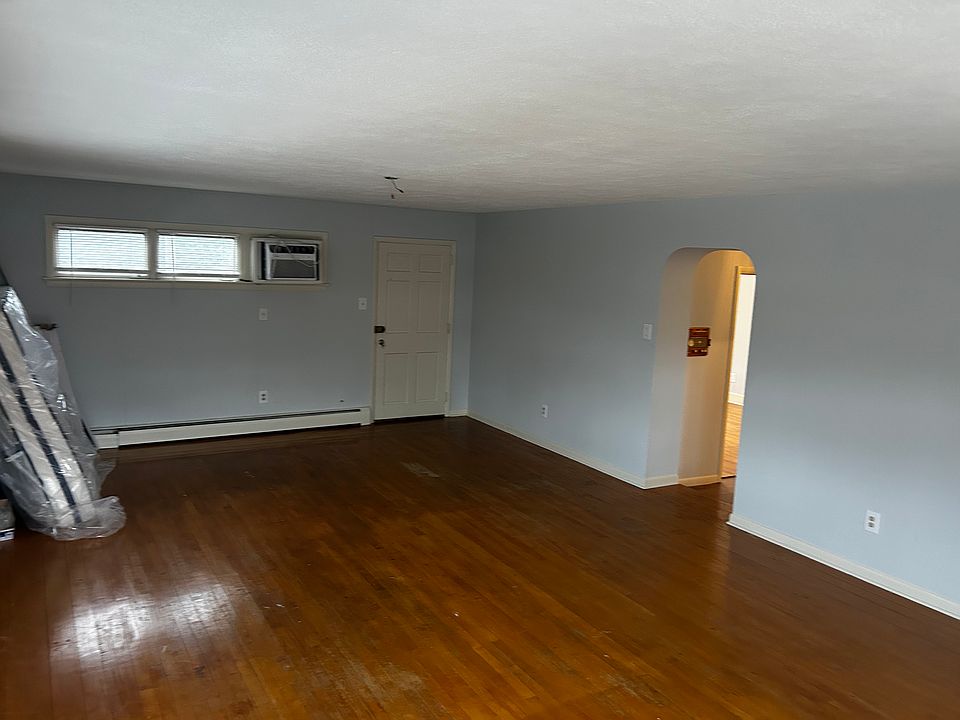 1st image of 301 Cedar St Floor 2