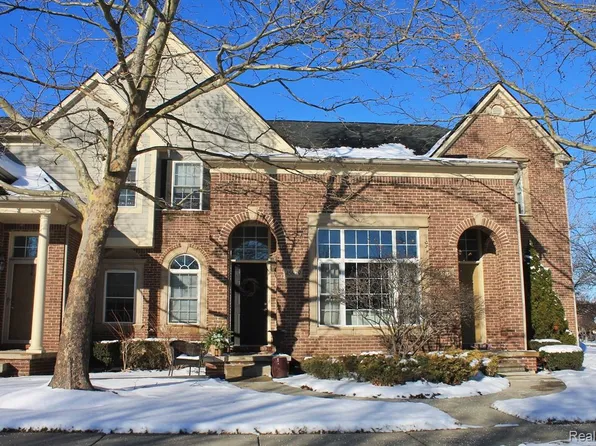 45679 N Stonewood Rd #58, Canton, MI 48187