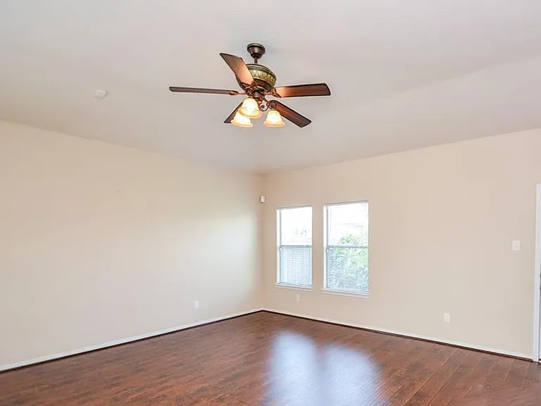 24318 Cornell Park Ln — Photo 5