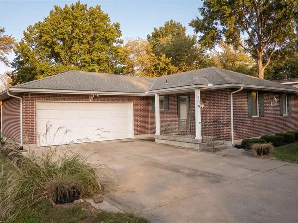 116 N Sibley St, Buckner, MO 64016