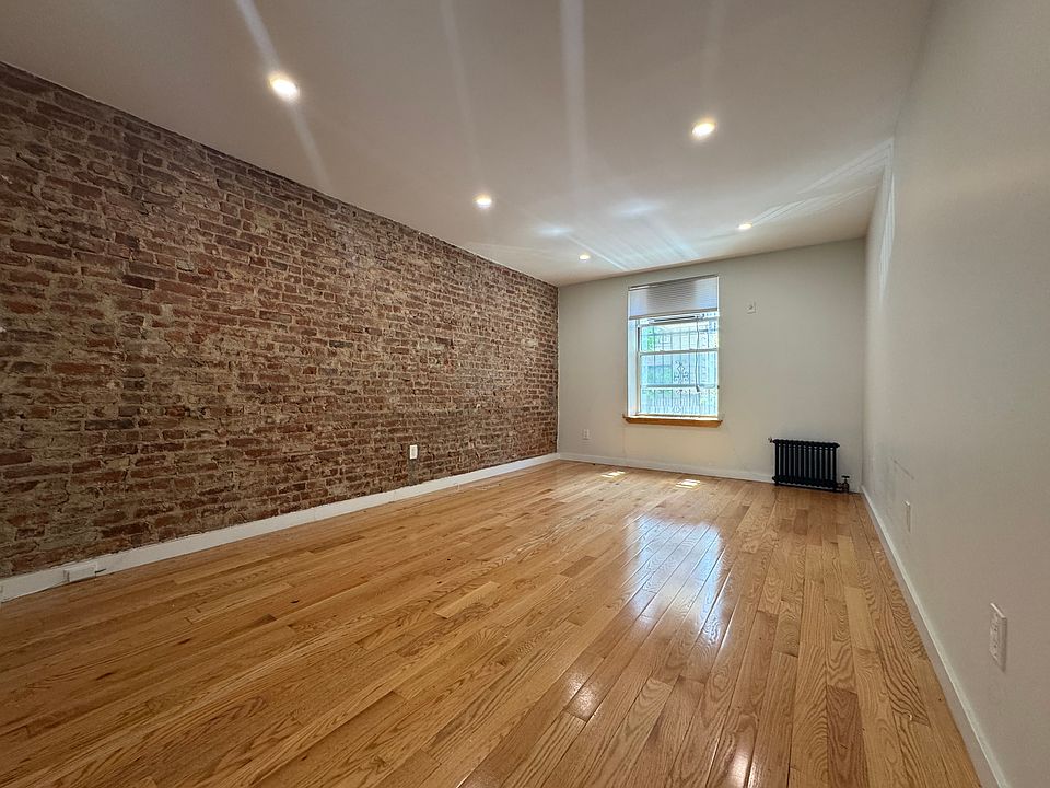 1st image of 707 W 171st St #A