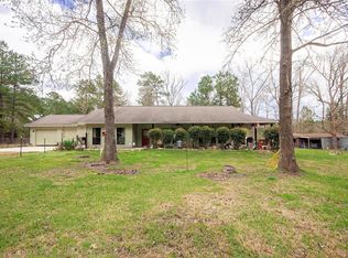 321 Mitzi Ln, Livingston, TX 77351