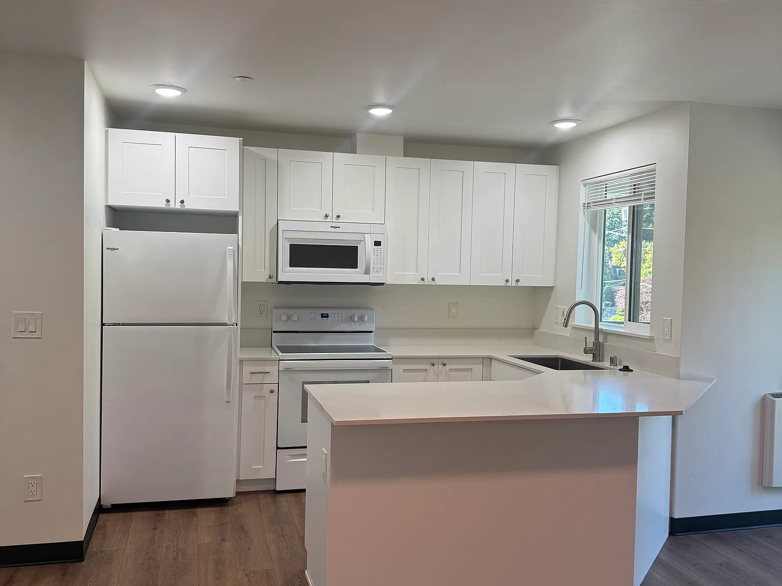 1 bed, 614 sqft, $1,900 — Photo 4