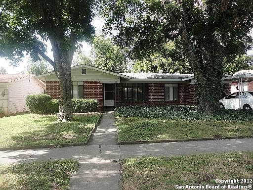 1st image of 430 W BERYL DR