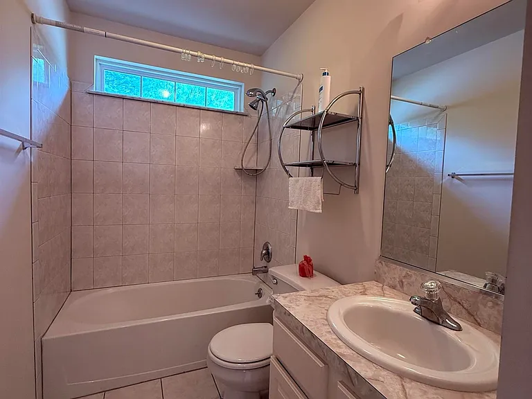 2 Club House Ln — Photo 17