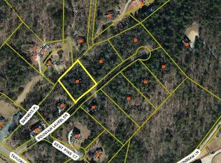 3104 Mountain Laurel Dr, Lenoir, NC 28645
