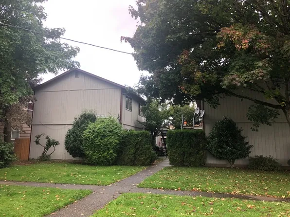 835 7th Ave APT 7, Longview, WA 98632