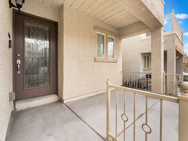 9132 Gabardine Ave — Photo 4