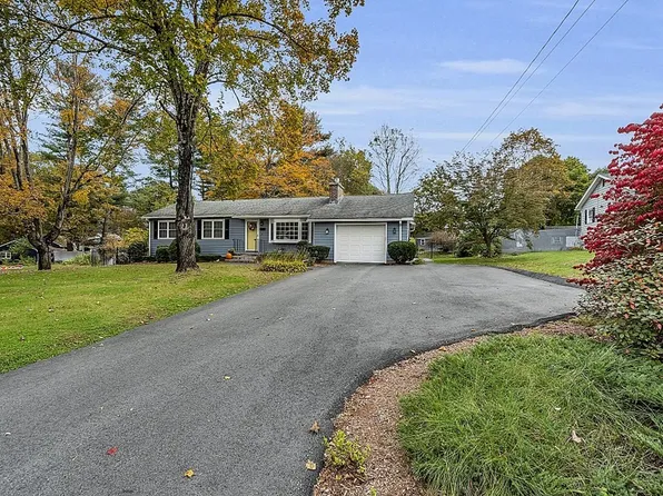 4 Radcliffe Rd, North Chelmsford, MA 01863