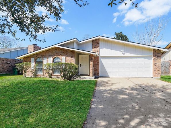 15522 Winter Briar Dr