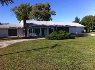 1612 N Kentucky St, Iola, KS 66749