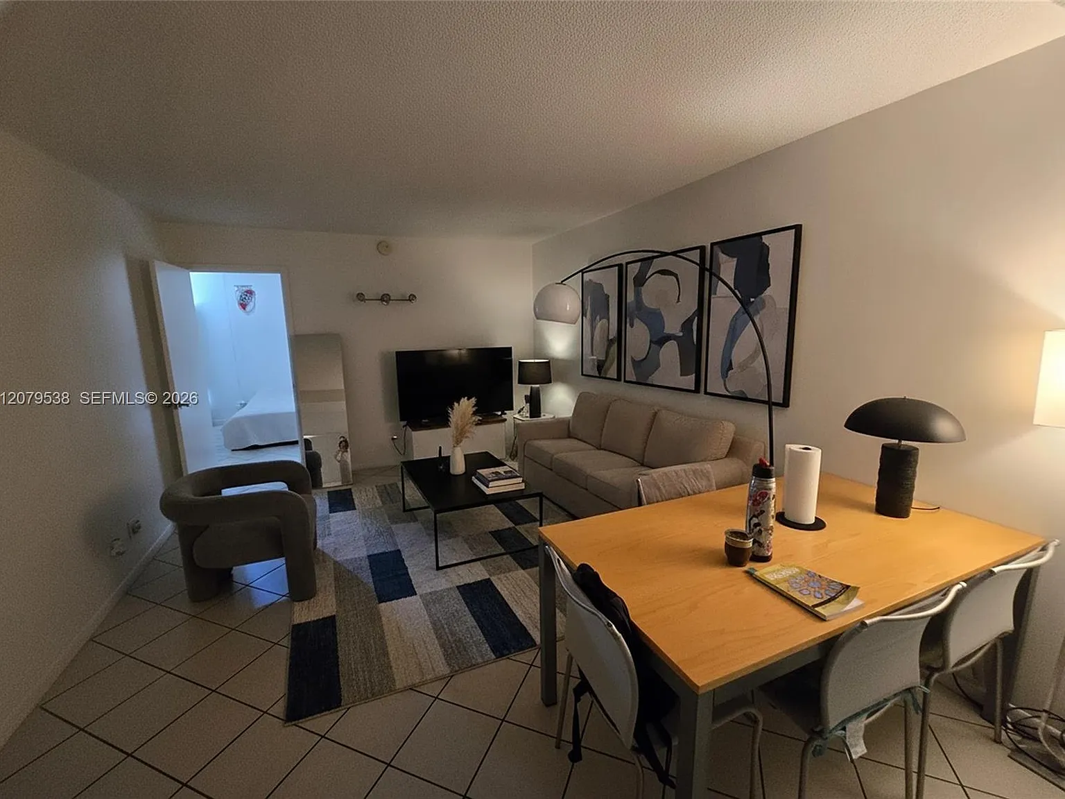 Bay Place Condo — Photo 3