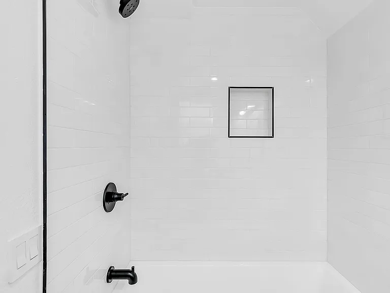 1827 N Wilcox Ave — Photo 18