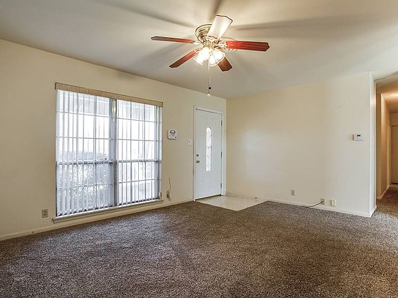 4th image of 1618 Blyford Ln