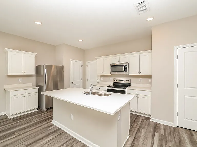 2052 Harris Hawk Ave — Photo 7