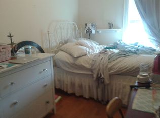 2825 44th St #1, Astoria, NY 11103