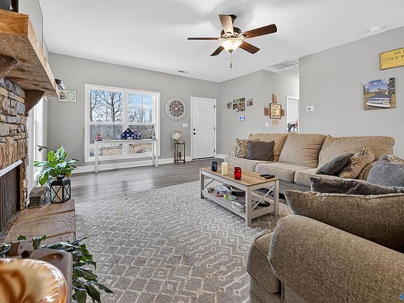 5th image of 10940 Mudd St