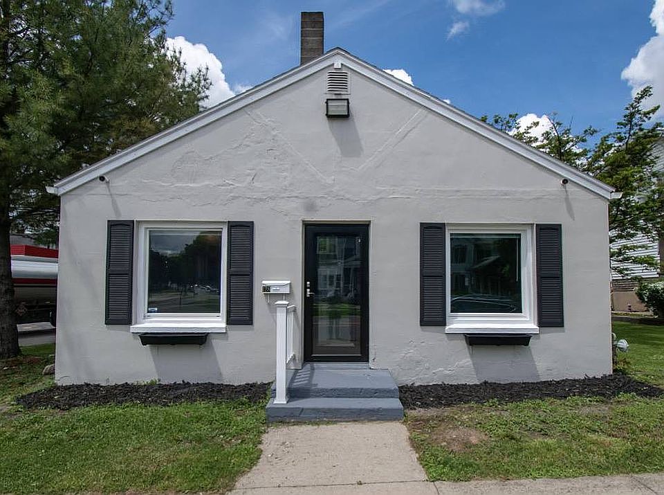 1st image of 128 Glasgow St