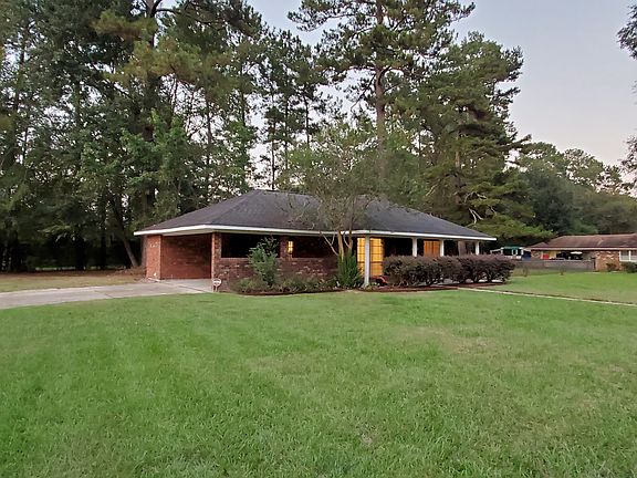3rd image of 9065 Shadow Bluff Ave