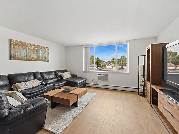 2nd image of 201 S Maple Ave APT 106