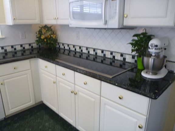  Marble Backsplash