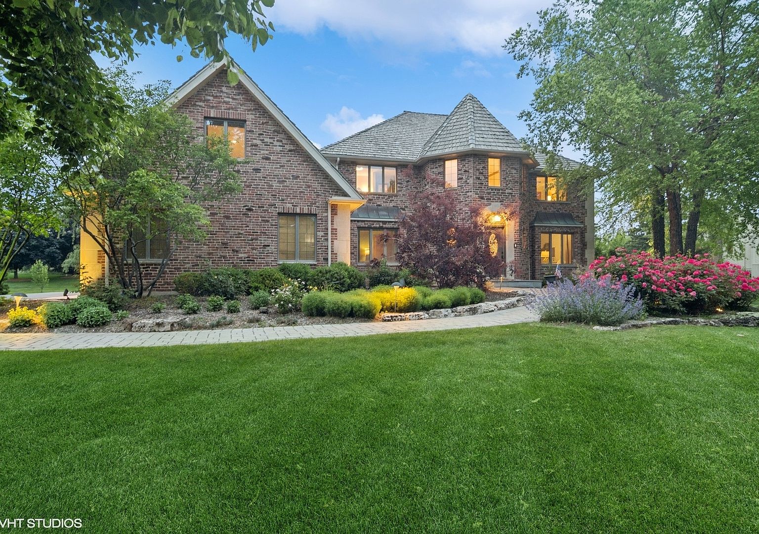 のん 22902 W Lochanora Dr, Lake Zurich, IL 60047 | Zillow