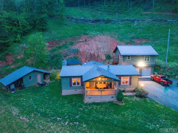 403 E Laporte Acres, Cullowhee, NC 28723