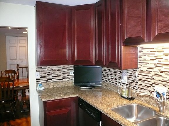 5th image of 9136 Fairmont Ct #9136