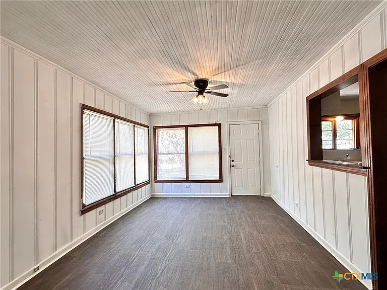 1010 Academy St — Photo 19