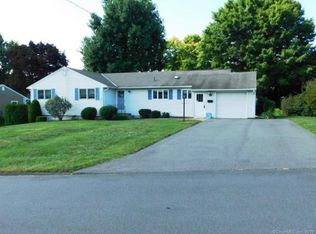 57 Ivy Ln, Wethersfield, CT 06109