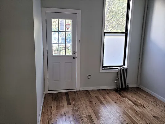 Rented by The Hamilton Group | media 23