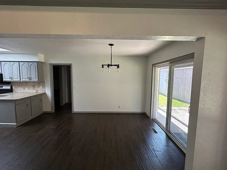 4801 Winston Dr — Photo 5