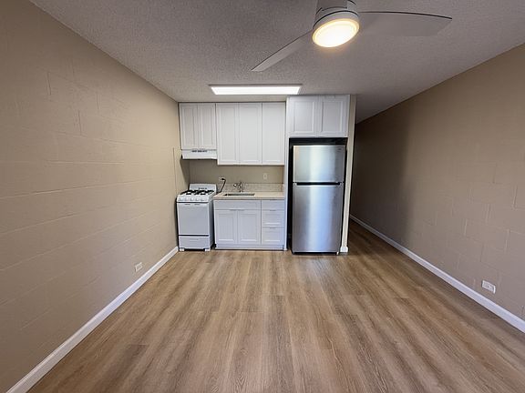 2nd image of 1867 Kaioo Dr APT 207
