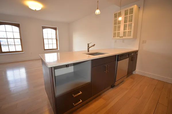 Rented by NY Space Finders Inc. | media 22