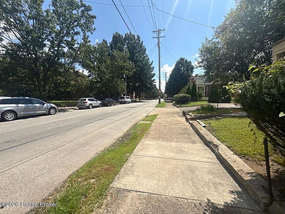 2nd image of 1714 W Chestnut St