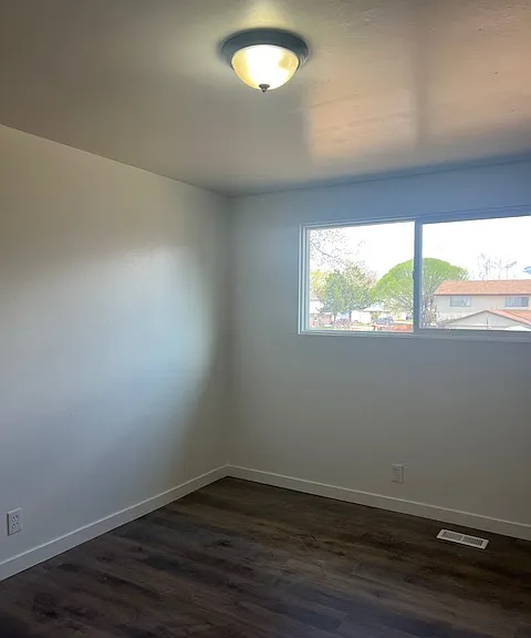 7426 S Launa St — Photo 13