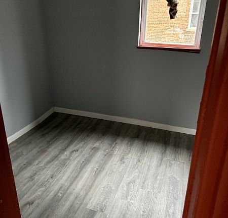 3rd image of 10636 S Avenue M