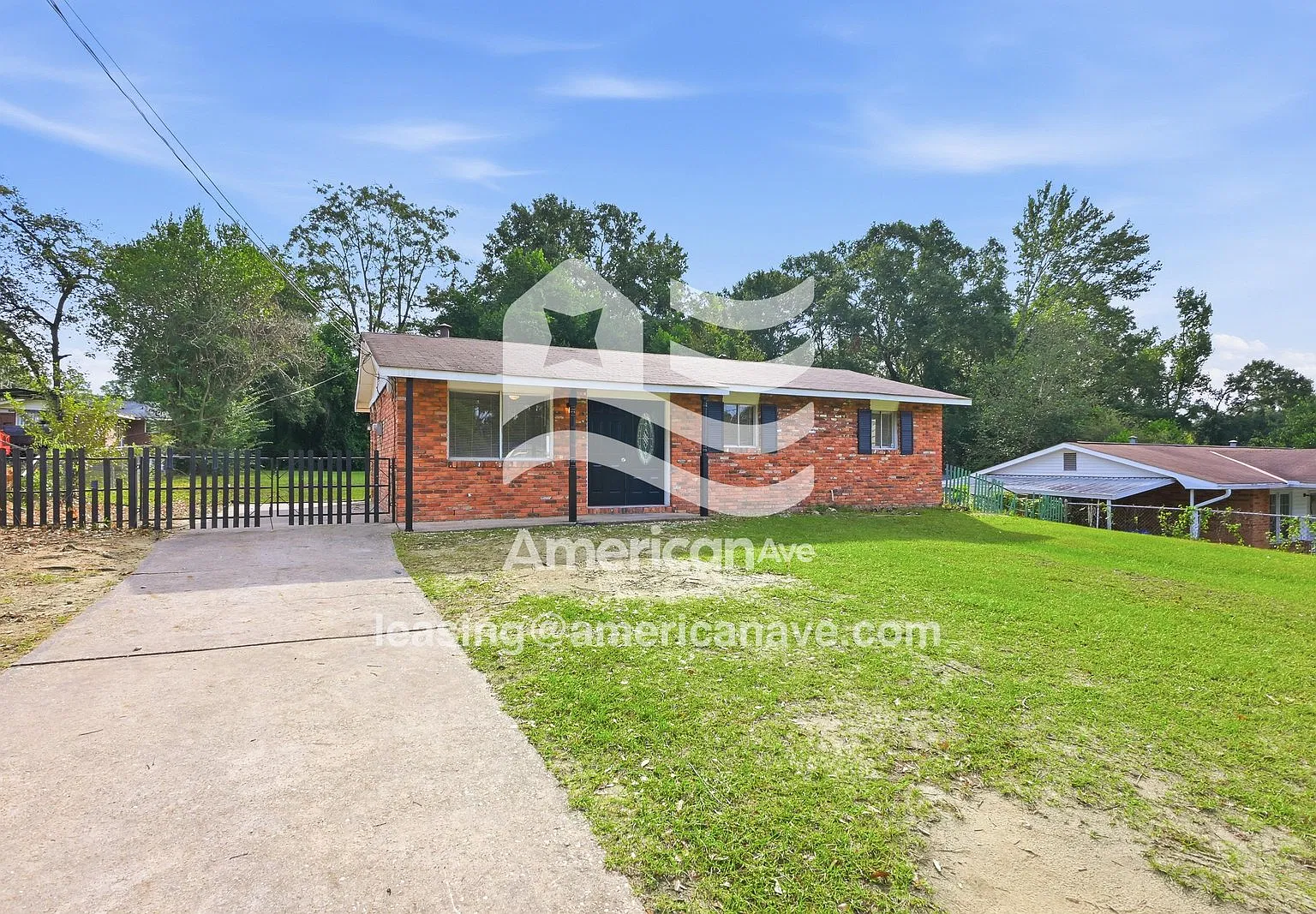3 bed, 2.0 bath, 984 sqft, $1,235 — Photo 2