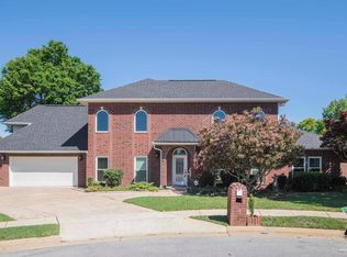 5922 Hermitage Dr, Pensacola, FL 32504