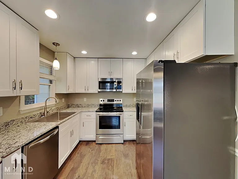 3504 Berdan Ct — Photo 4