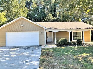 2685 Trotters Walk Trl, Snellville, GA 30078