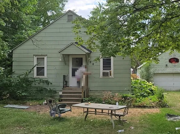 698 Azuba Ave, Kalamazoo, MI 49048
