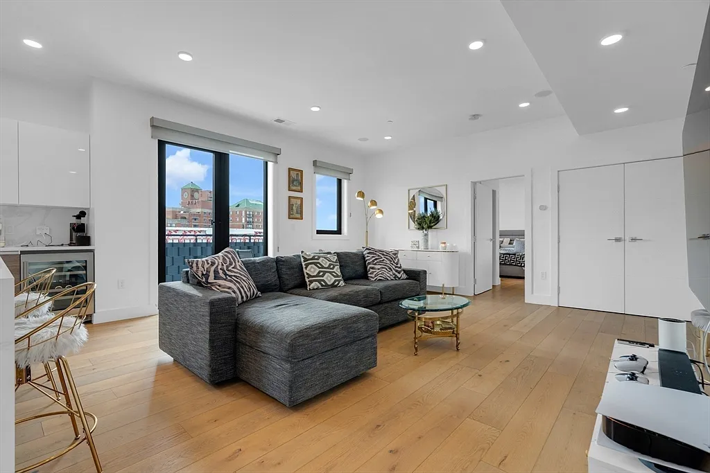 Building Photo - 30 Penniman Rd #Penthouse 702