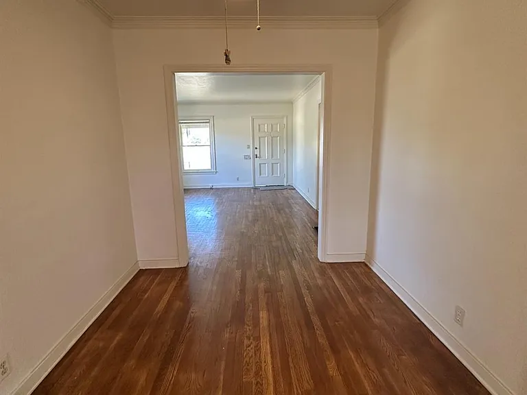 330 W Olive Ave — Photo 6