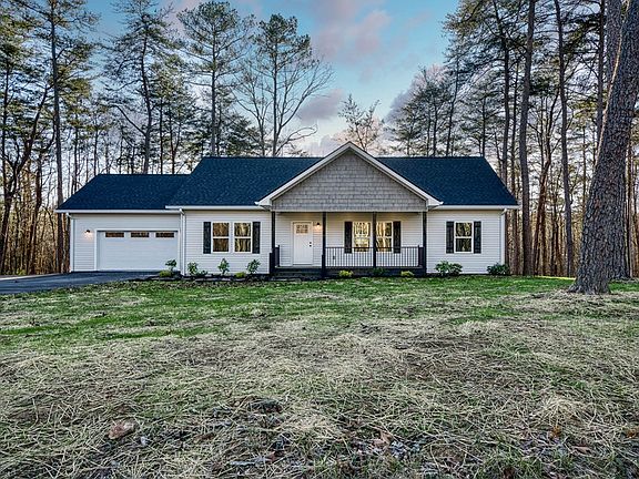 3rd image of 134 Creekview Ct