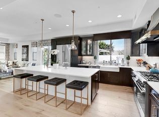 273 Mesa Dr #B, Costa Mesa, CA 92627