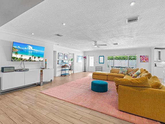 5th image of 1510 NE 57th Court