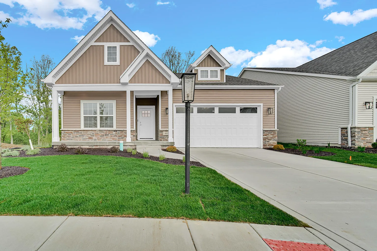 474 Magnolia Ln photo 1