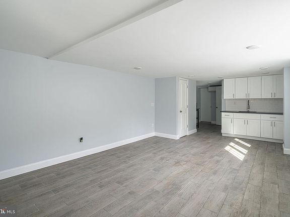 5th image of 1449 S 32nd St Floor 1