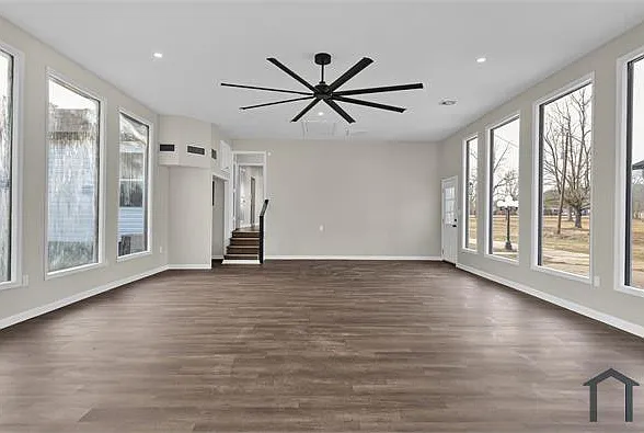 1006 Taylor Rd — Photo 12